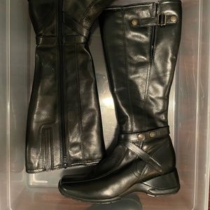 Brand new Clarks boots